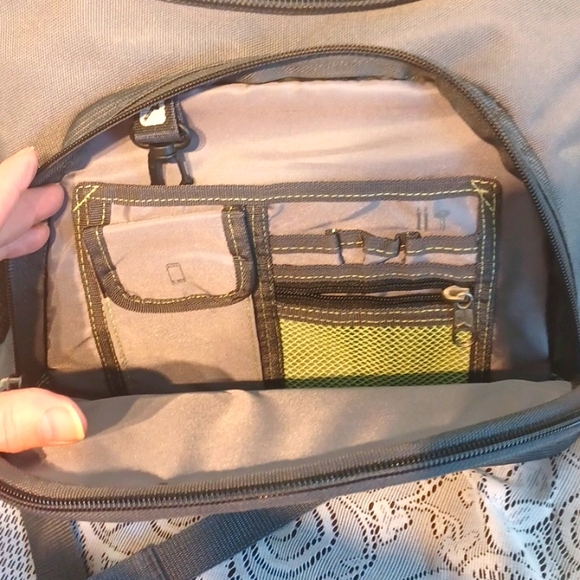 NEW! High Sierra Backpack 5013 - Picture 3 of 5